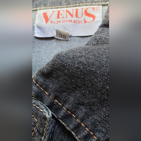 Venus Wonen's Fitted button up Denim Jacket.  4 Pockets, Small - Picture 11 of 11